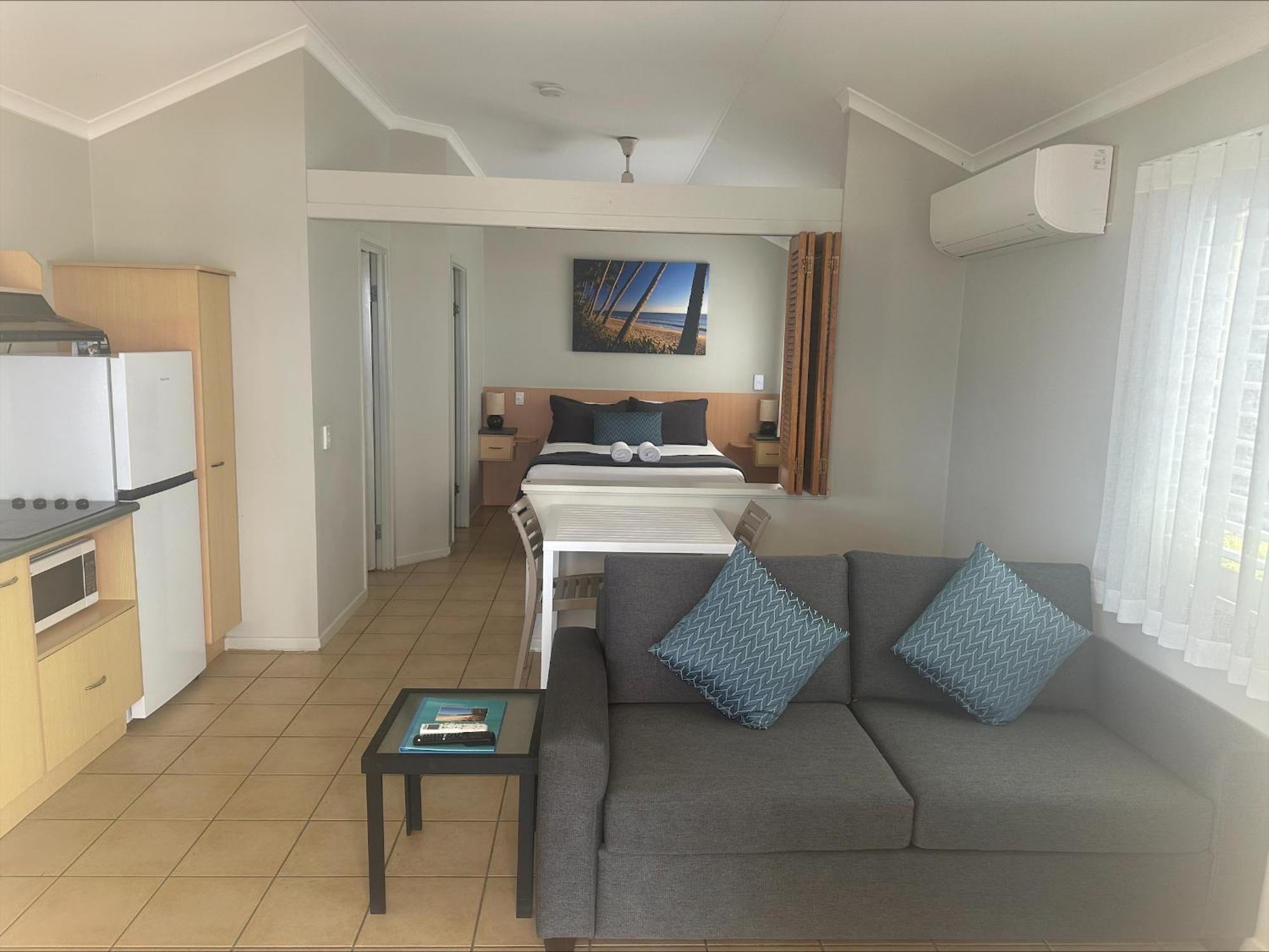 Ellis Beach Oceanfront Holiday Park Palm Cove Exterior photo
