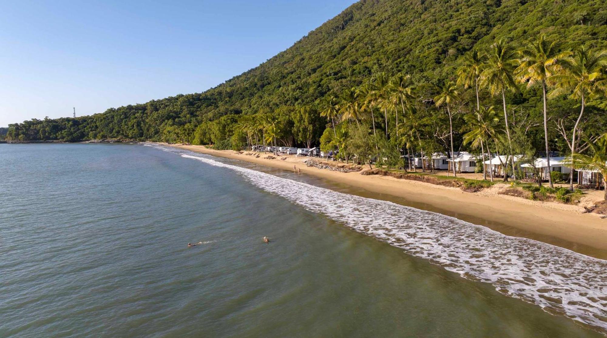 Ellis Beach Oceanfront Holiday Park Hotel Palm Cove Exterior photo