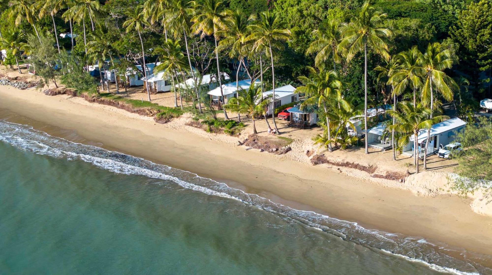 Ellis Beach Oceanfront Holiday Park Hotel Palm Cove Exterior photo